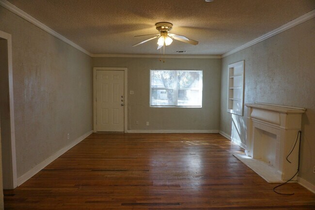 Building Photo - 3418 25th St