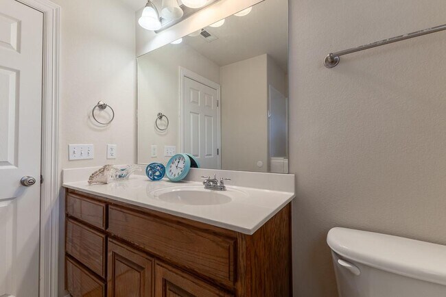 Building Photo - 3558 W Clearwood Dr