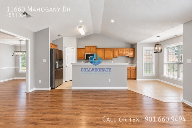 Foto del edificio - 11660 Mahogany Dr