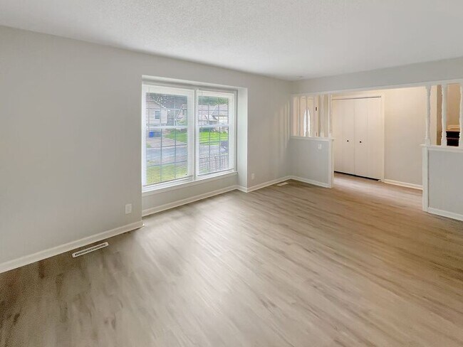 Foto del edificio - 1821 S Arrowhead Dr