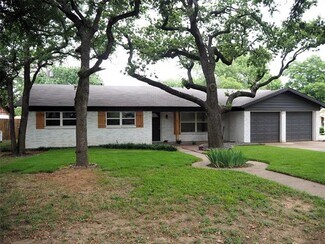 Building Photo - 2317 Shady Grove Dr
