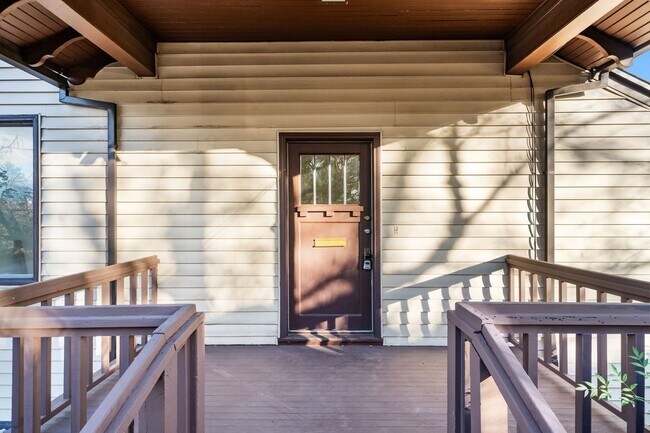 Foto del edificio - 7414 NE 6th Ave