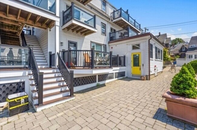 Foto del edificio - 600 Shirley St