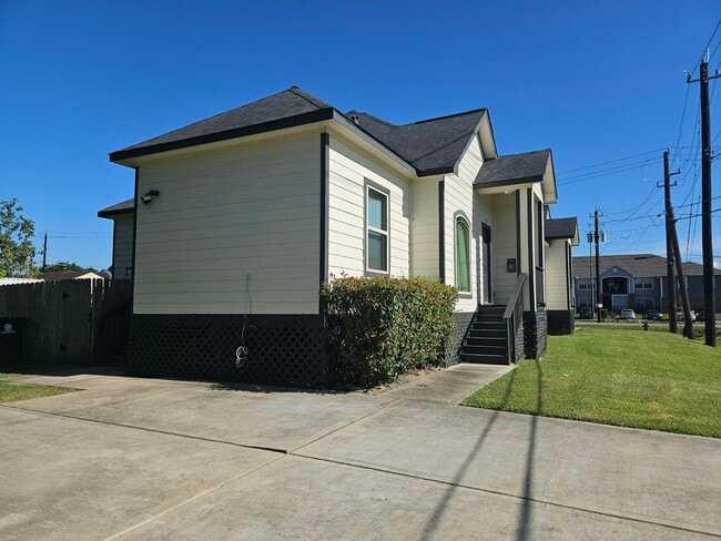 Building Photo - 4801 Wenda St