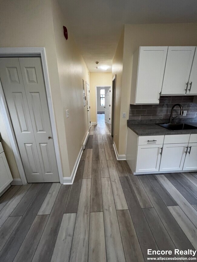 Foto del edificio - 891 Huntington Ave