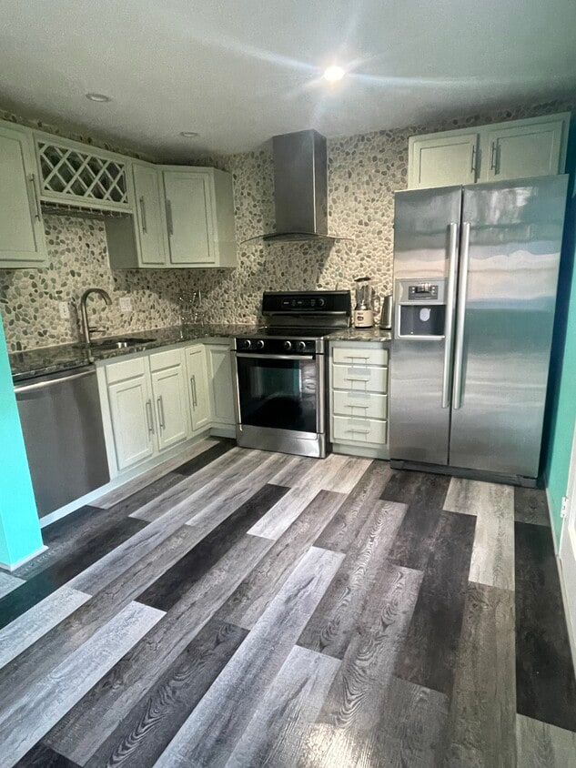 239 Old Farms Rd Unit 4A, Avon, CT 06001 Apartments in Avon, CT