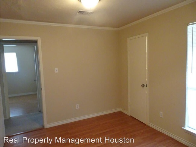 Building Photo - 4 br, 2 bath House - 16506 Cairngorm Drive