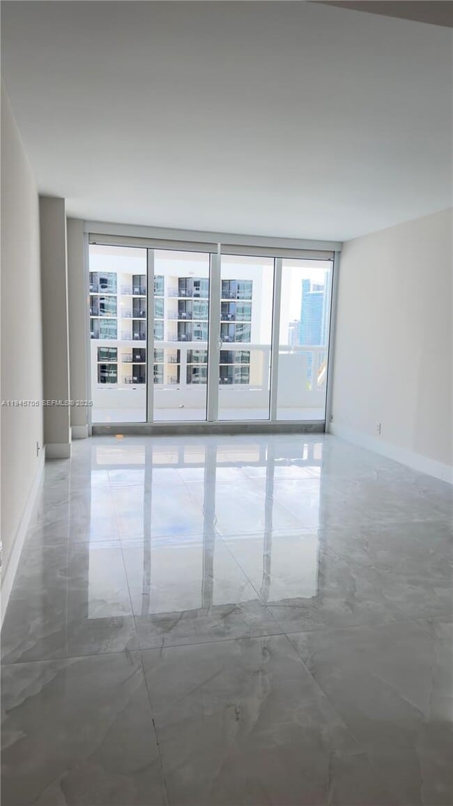 Building Photo - 1717 N Bayshore Dr