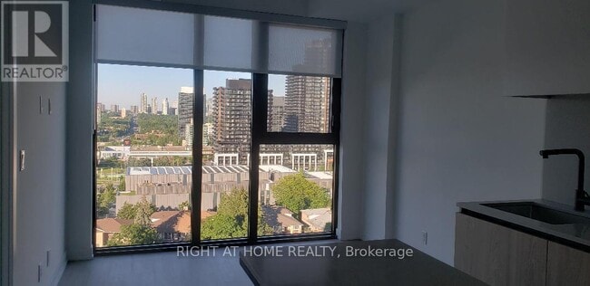 Building Photo - 699 Sheppard Ave E