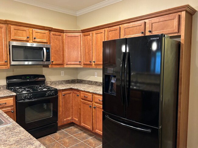 Building Photo - 122 Singapore Cir. (Oxmoor Ridge)