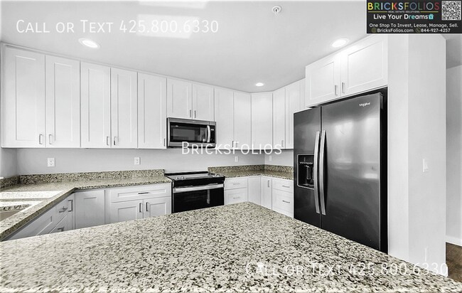 Foto del edificio - Embrace Comfort and Style in Your Monroe Home