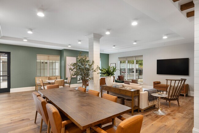 Casa club - Album Summit Pines