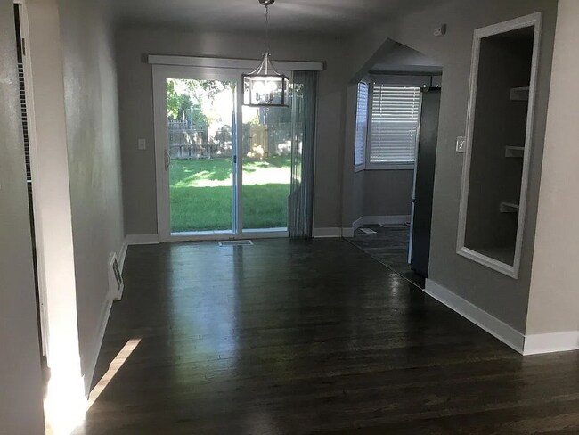 Foto del edificio - 2540 S High St