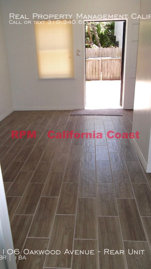 Building Photo - 1106 Oakwood Ave