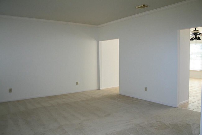 Foto del edificio - 14415 Cypress Falls Dr