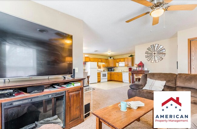 Foto del edificio - Close to Fort Riley Blvd + Open Kitchen + ...