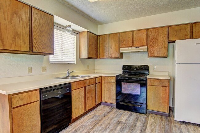 Foto del edificio - 3810 Brookhill Dr