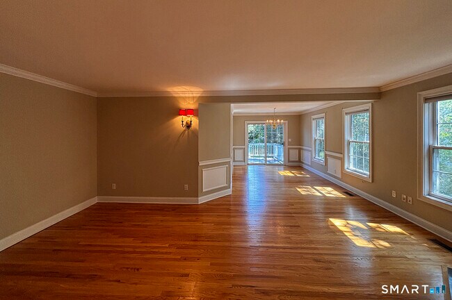Foto del edificio - 405 S Pine Creek Rd