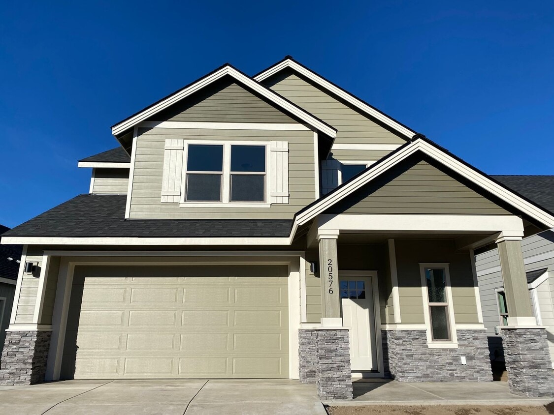Foto principal - 20576 Rolen Ave