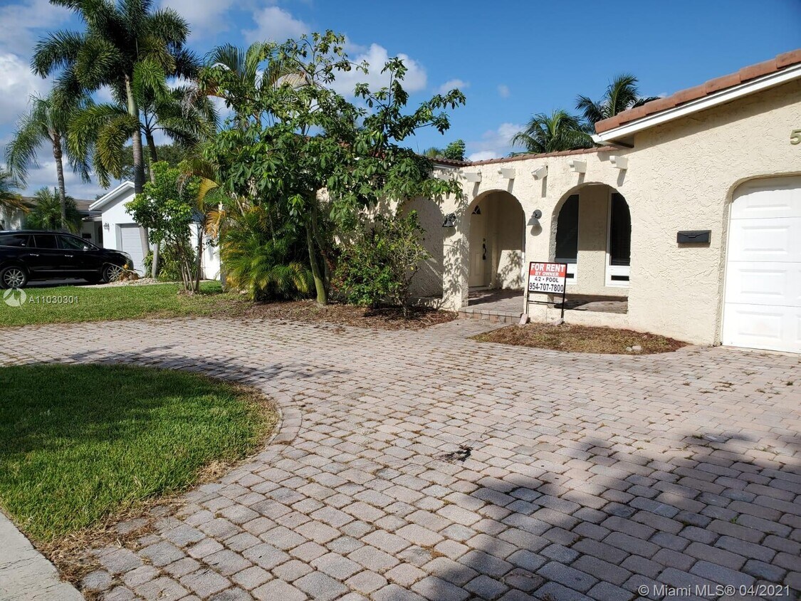 5225 SW 90th Ave, Cooper City, FL 33328 House Rental in Cooper City