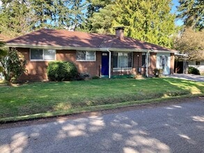 Building Photo - 804 NE 123rd St