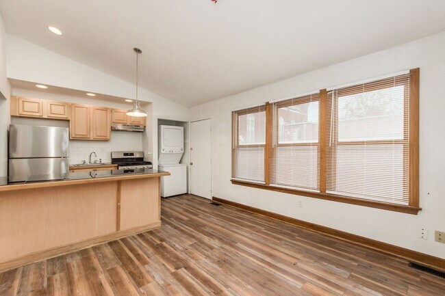 Foto del edificio - 981 Highland St