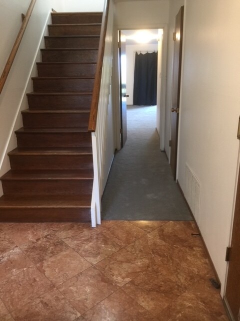 Building Photo - 142 Gold Mine Dr