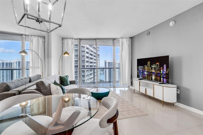 Foto del edificio - 495 Brickell Ave
