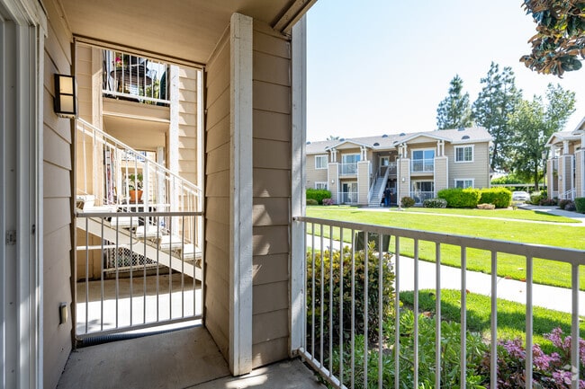 1BR, 1BA - 535SF - Patio - Second Street Senior