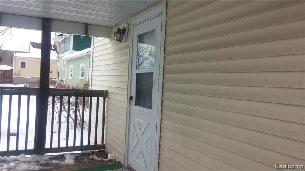 336 N Main St, Lapeer, MI 48446 House Rental in Lapeer, MI