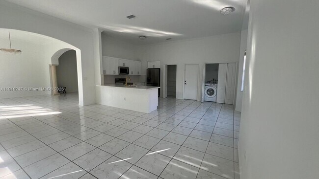 Foto del edificio - 15804 SW 99th Terrace