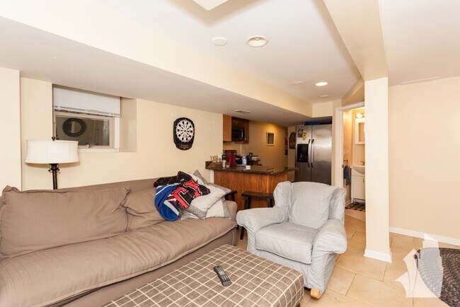 Foto del edificio - 3744 N Fremont St