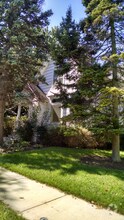 Building Photo - 115 N 5th St