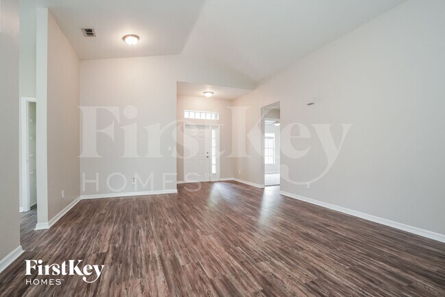 Foto del edificio - 1528 Graduate Ct