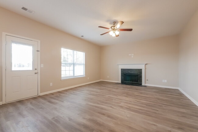 Building Photo - 177 Edison Dr