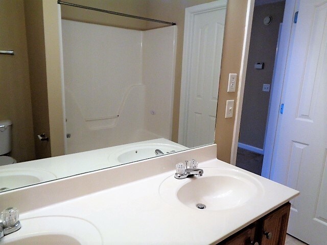 Building Photo - 1176 Saint Andrews Dr