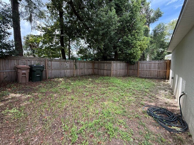 Foto del edificio - ***COMING SOON *** Modern Open-Concept Home Near I-75 & Downtown Ocala AVAILABLE SEPTEMBER 1