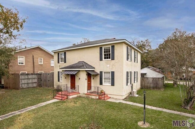 Building Photo - 2627 Rittiner Dr