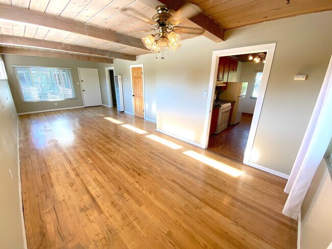 Building Photo - 1171 Noel Dr