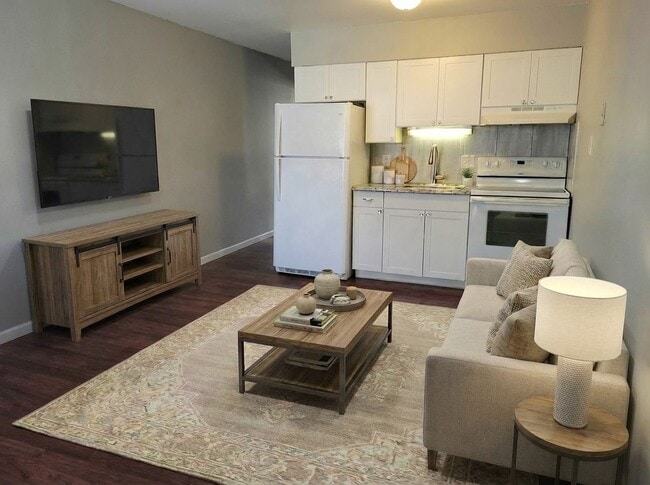 Building Photo - Your new home awaits!