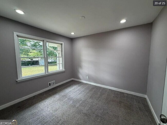 Building Photo - 109 Scarlett Dr