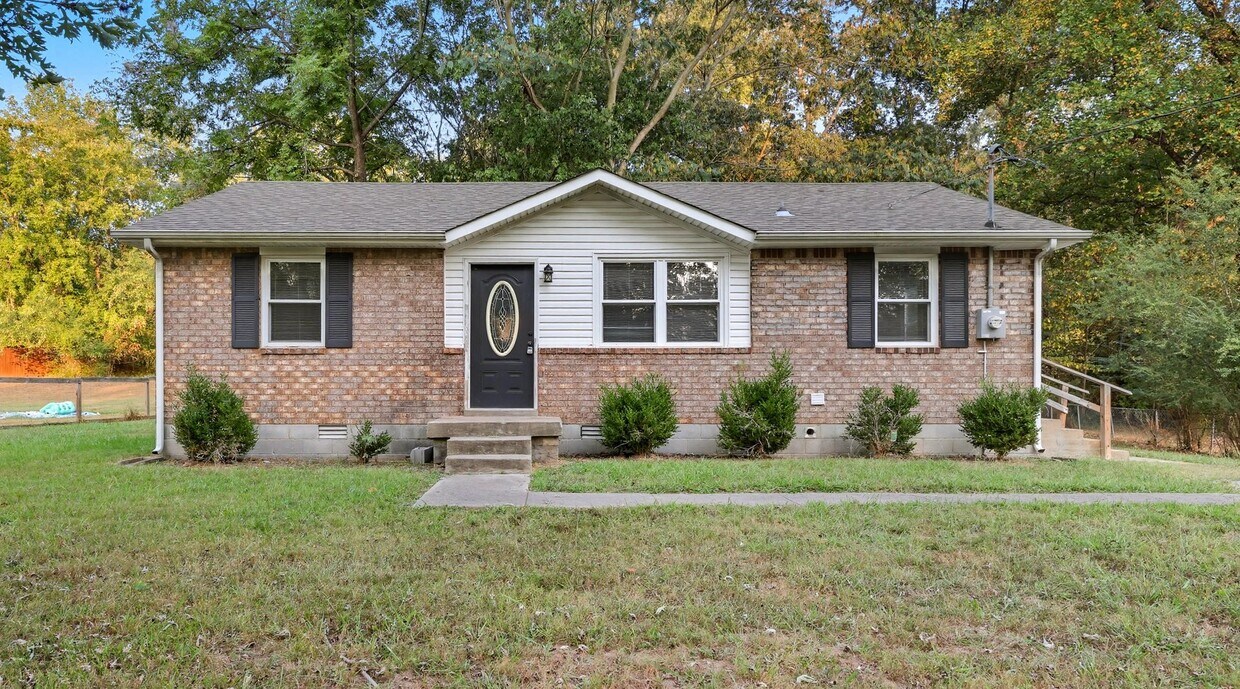 Primary Photo - 1040 Britton Springs Rd