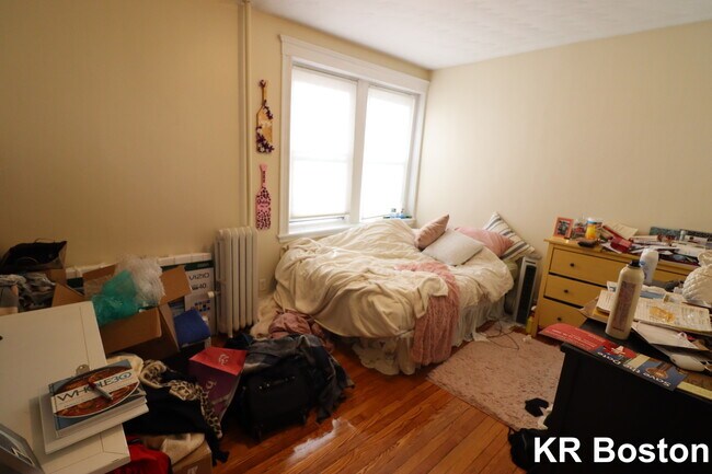 Building Photo - 313 Summit Ave