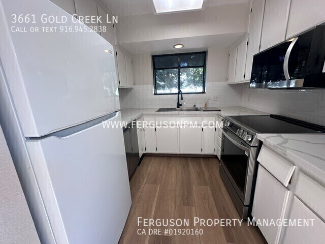 Foto del edificio - 3661 Gold Creek Ln