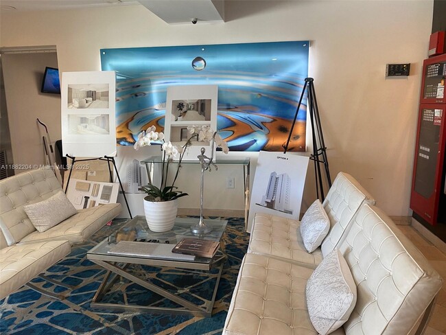 Foto del edificio - 5880 Collins Ave