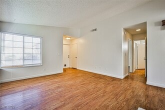 Building Photo - 1505 Wintergreen Dr