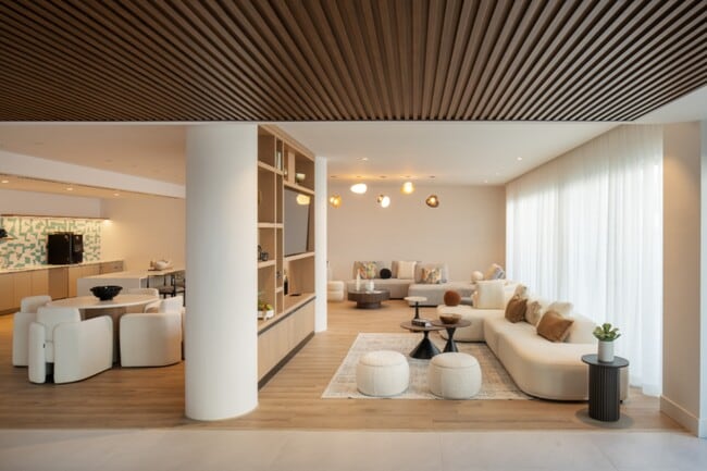 Foto del edificio - Revv