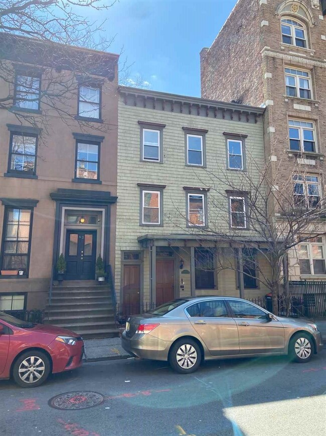 Building Photo - 45 Mercer St