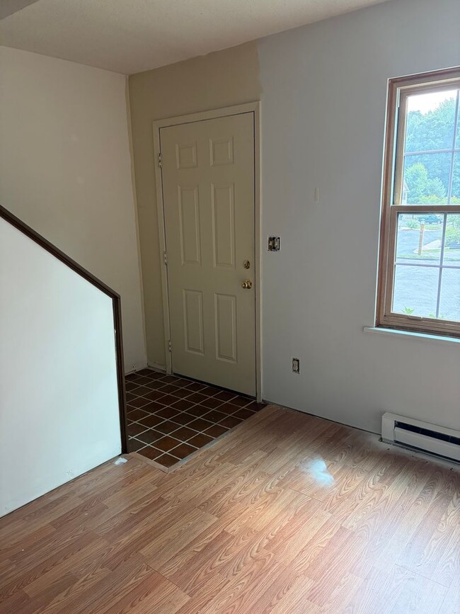 Building Photo - 920 Galen Dr