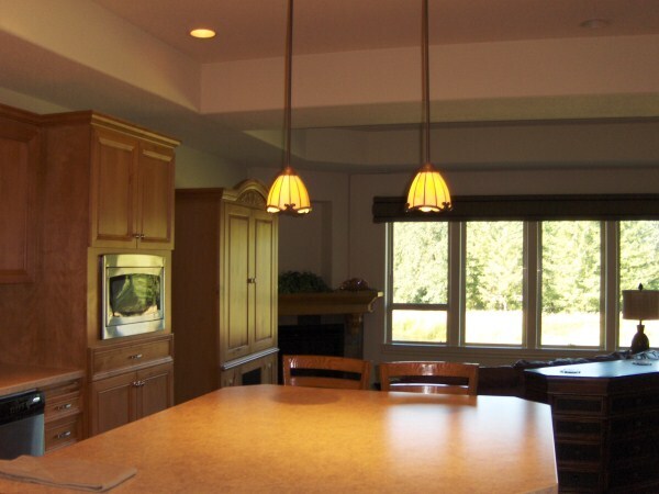 Kitchen view to Golf Course, Lake and Pond - 3039 NW Lacamas Dr